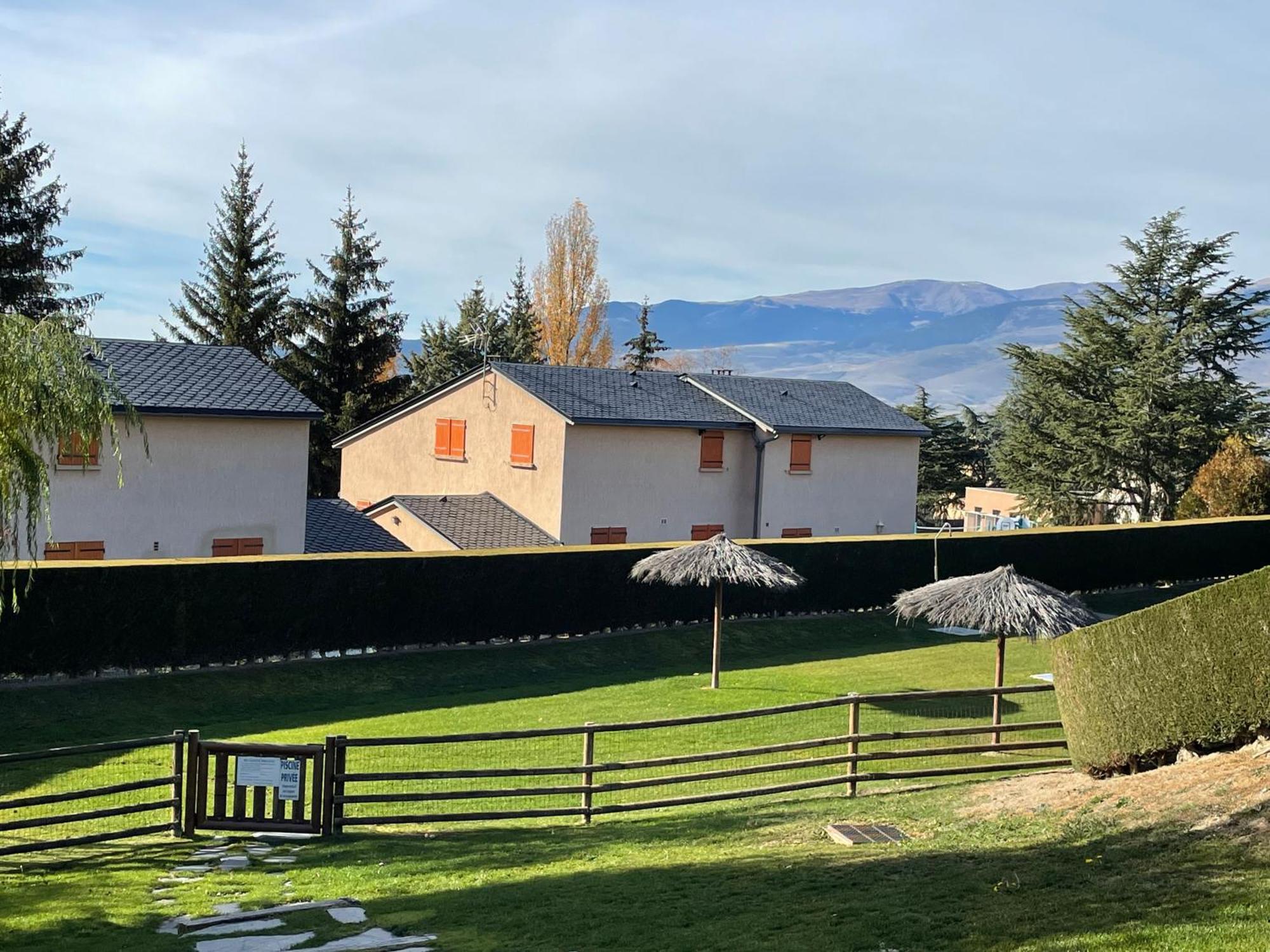 Apartamento Renovado Con Jardin Privado, Parking ,Wifi Y Piscina Osséja Kültér fotó