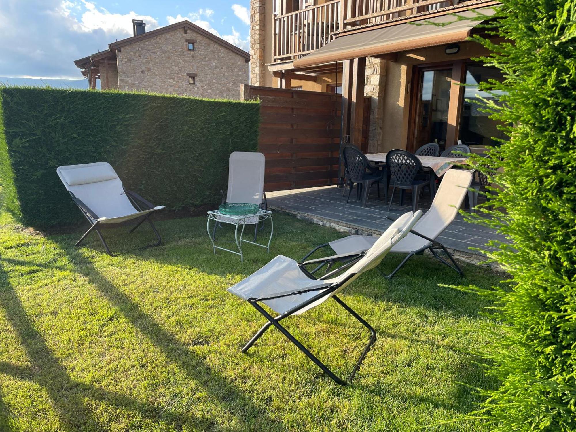 Apartamento Renovado Con Jardin Privado, Parking ,Wifi Y Piscina Osséja Kültér fotó
